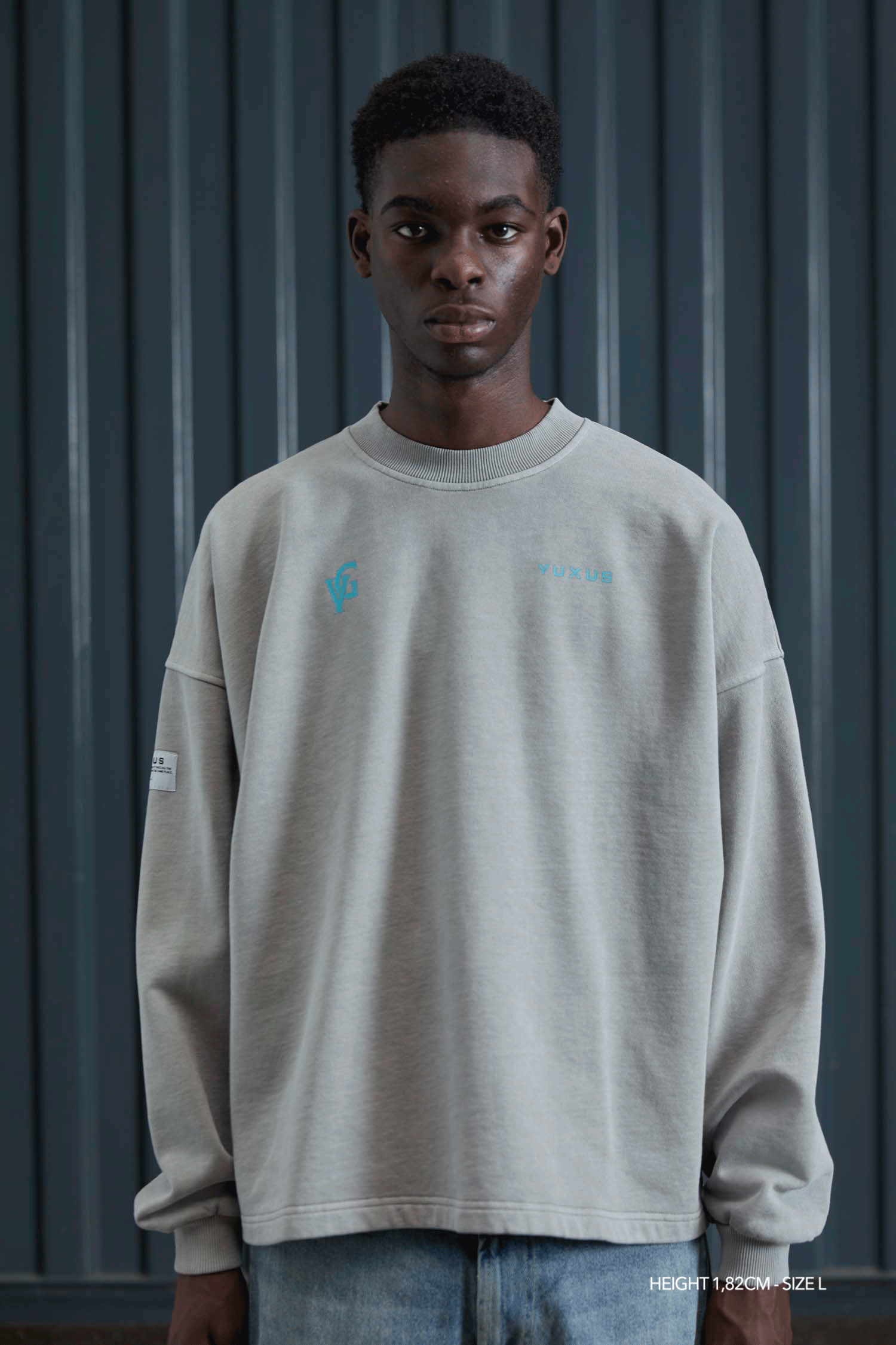 TITANIUM "VANGUARD" CREWNECK