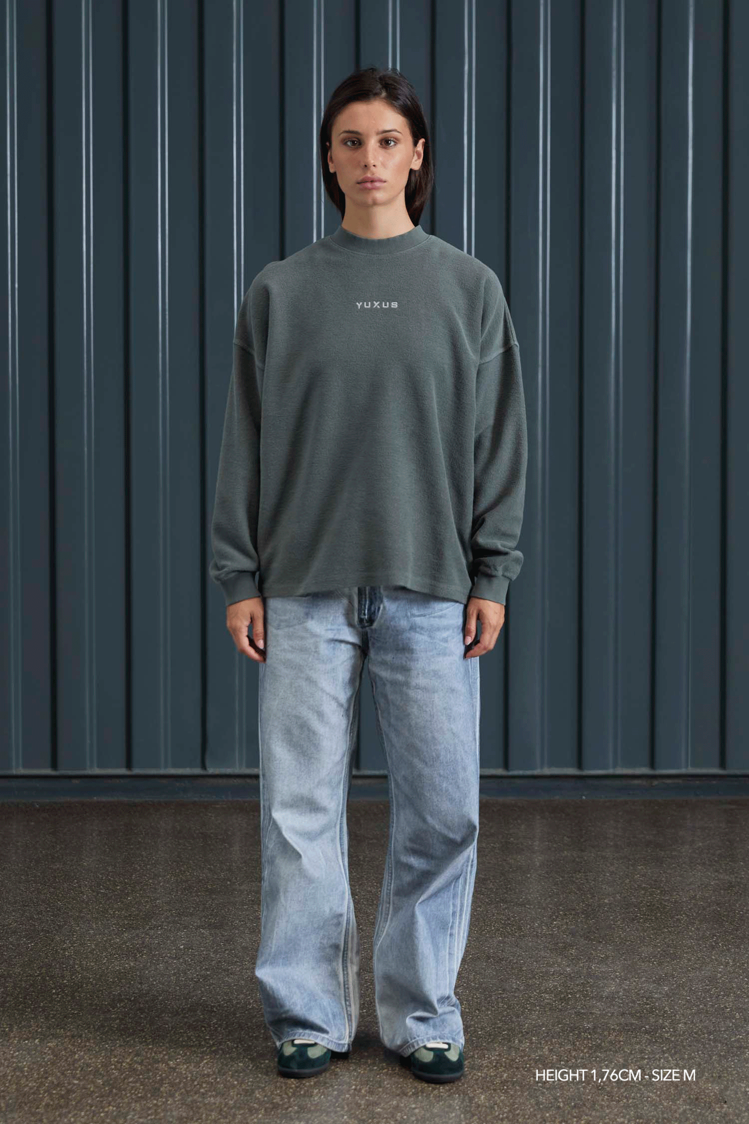 AGATE "VANGUARD" CREWNECK